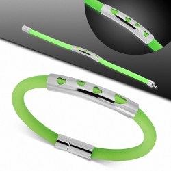 Bracelet en caoutchouc vert clair plaque acier 4 cœurs