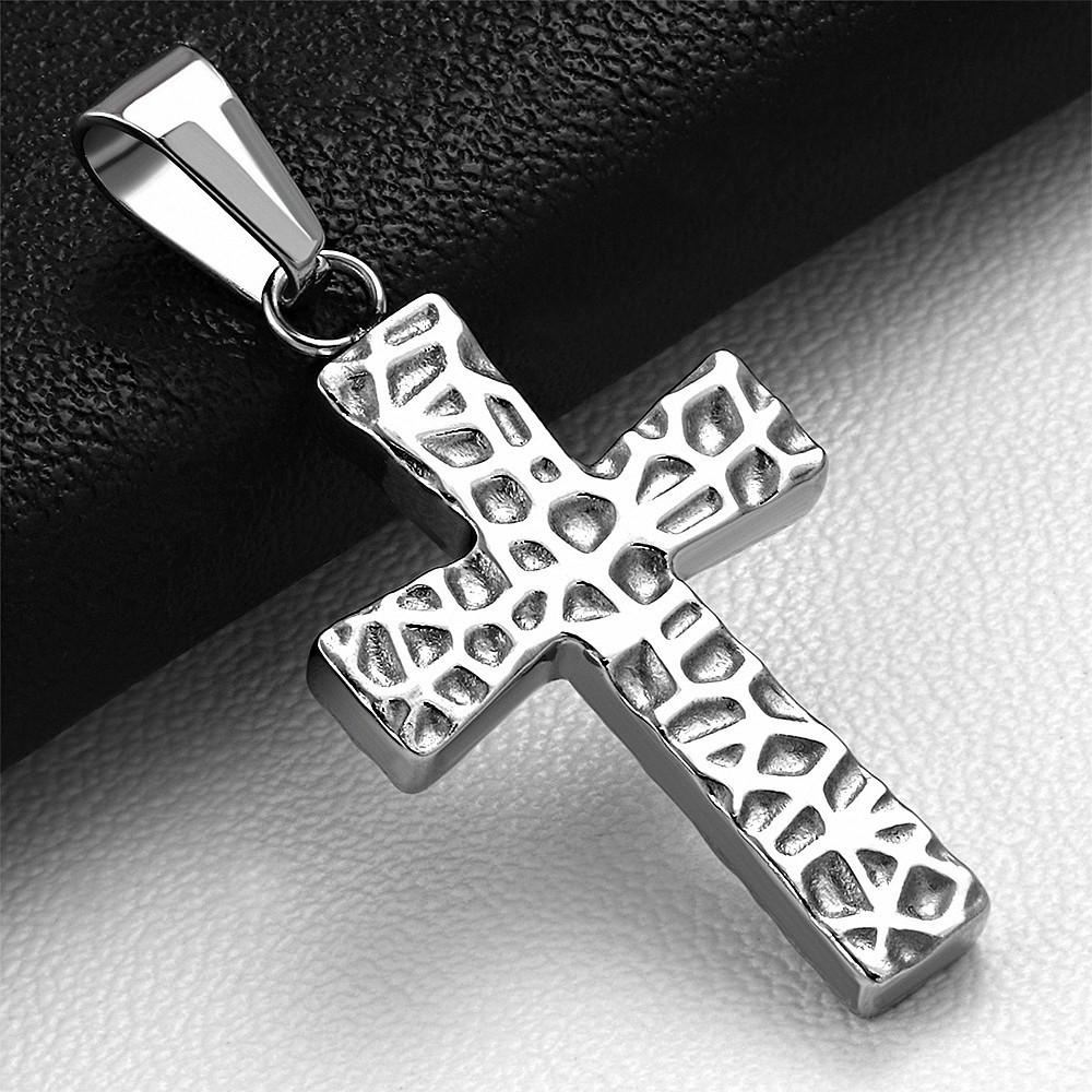 Pendentif croix latine en acier inoxydable apparence pierre