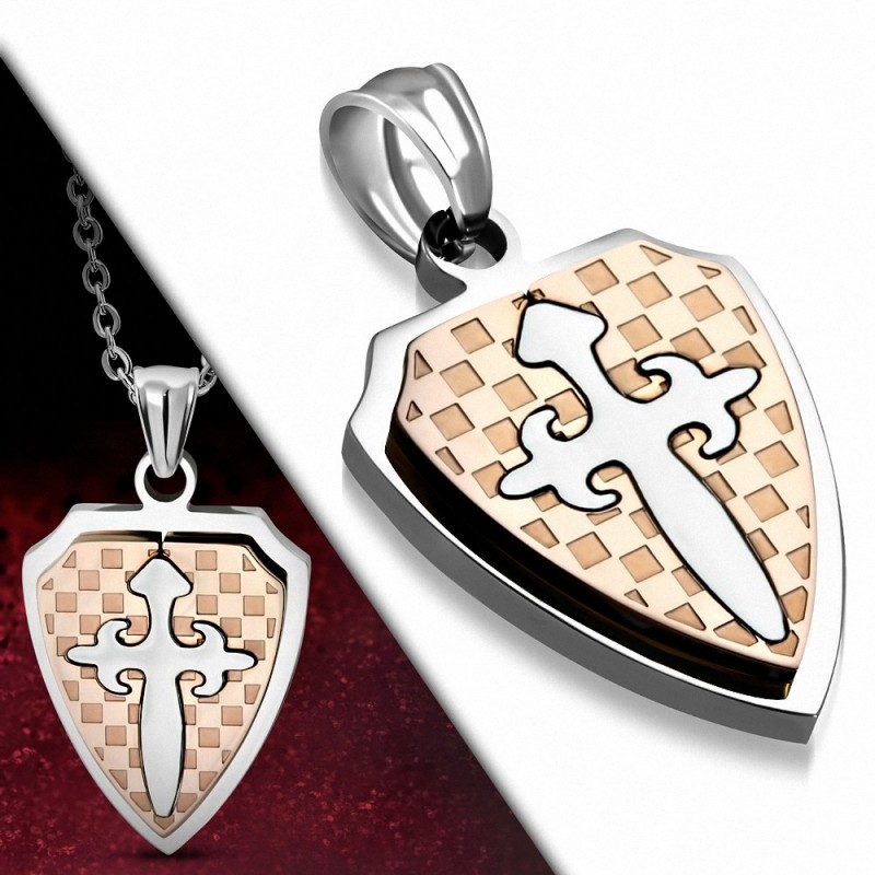 Pendentif homme bouclier damier avec croix fleur de lys beige