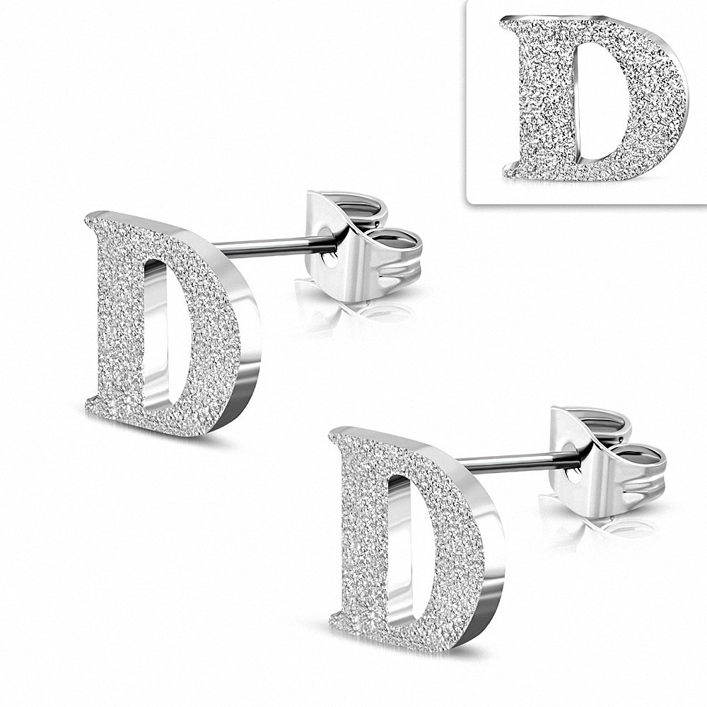 Boucles d'oreilles clous Alphabet D sablées en acier inoxydable (paire)