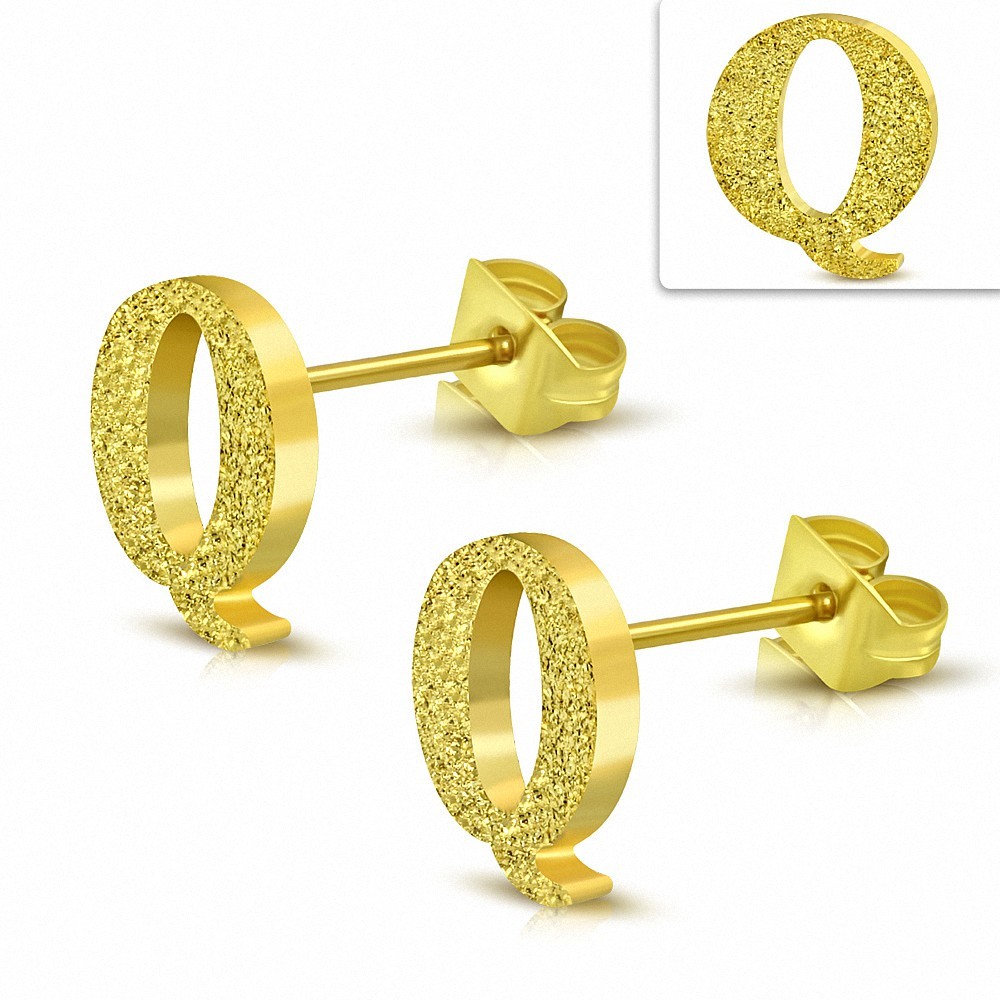 Boucles d'oreilles clous alphabet Q sablées en acier inoxydable plaqué de couleur d'or (paire)