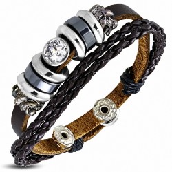 Bracelet fantaisie à triple anneau de style Bali tressé en cuir brun avec bouton pression transparent