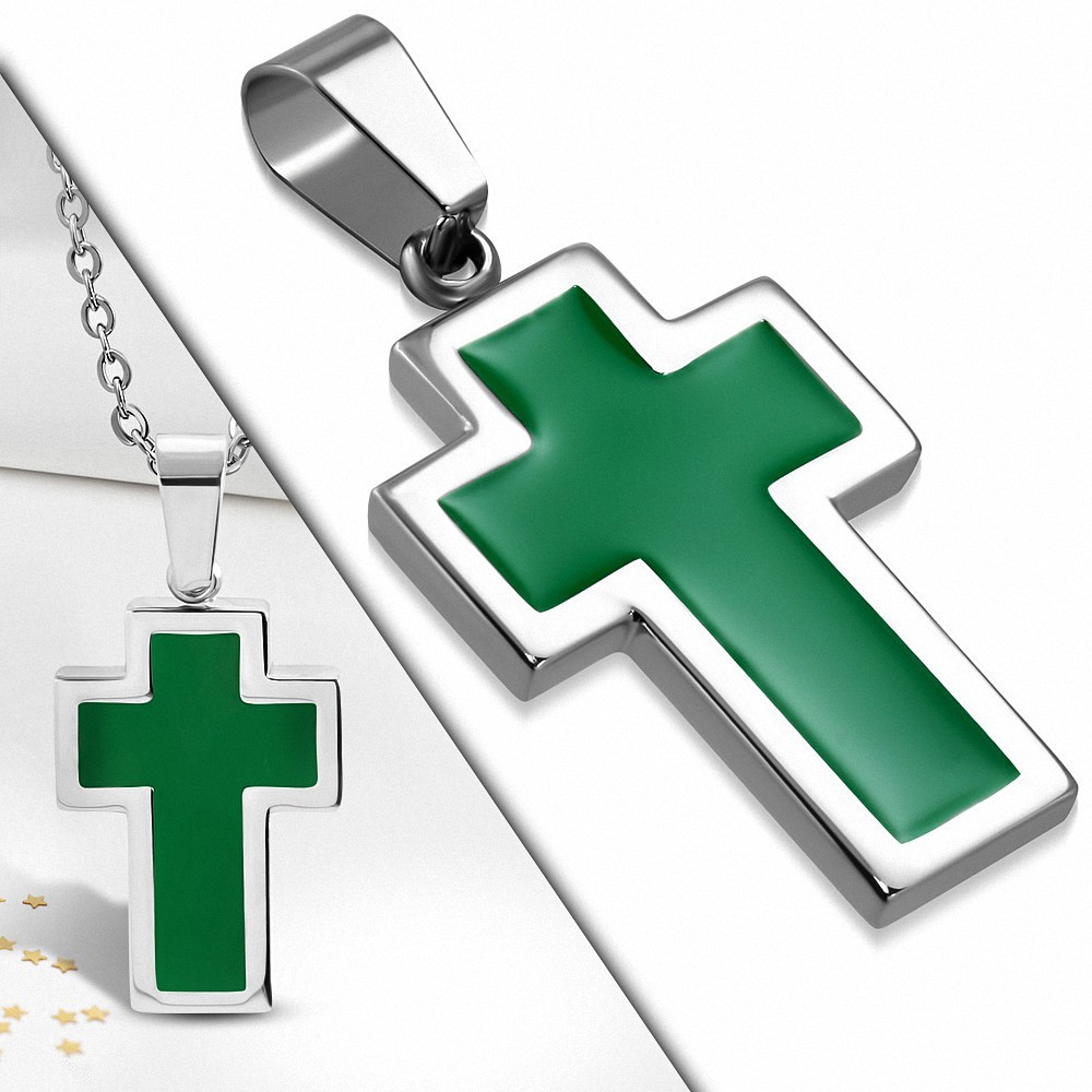 Pendentif croix latine en acier inoxydable argenté et émaillé vert