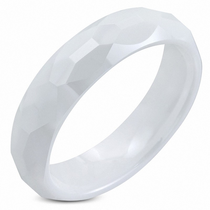 Bague homme en céramique blanche à facettes